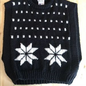 Extra Touch Hand knit sweater vest size M/L